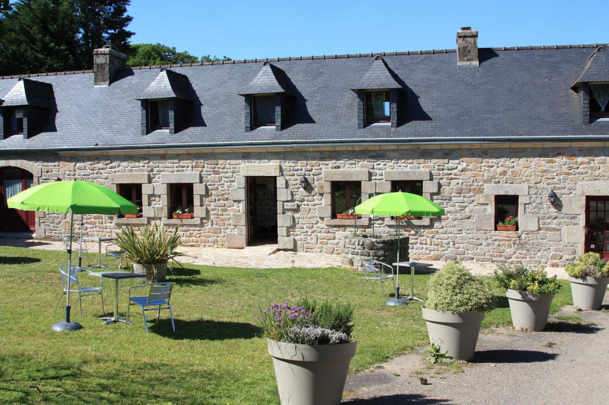 Domaine De Lesvaniel Landudec Buitenkant foto