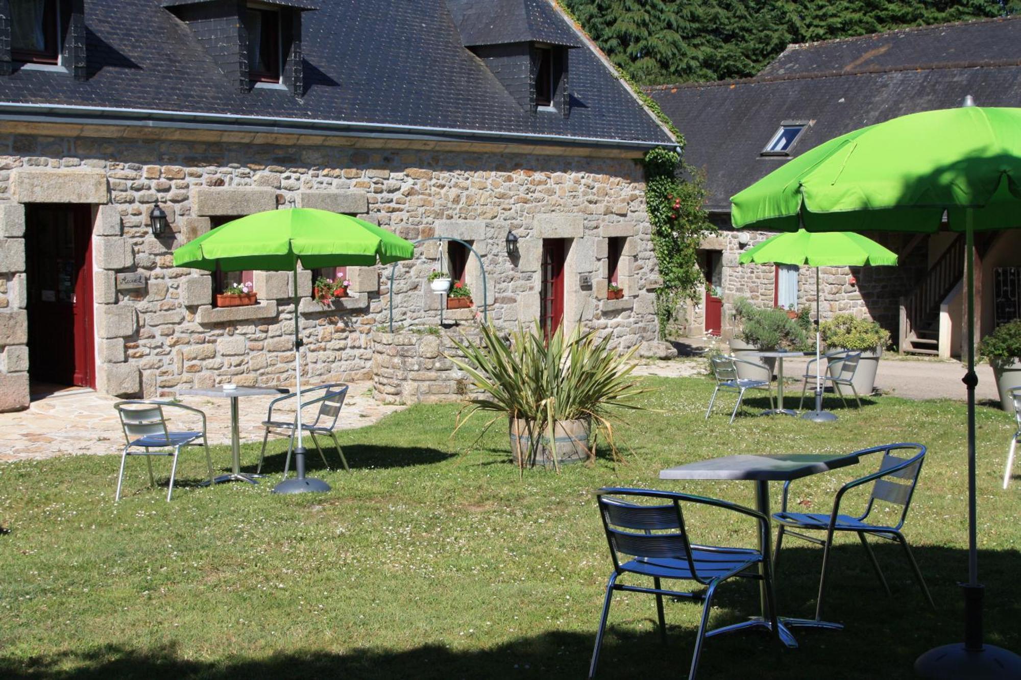 Domaine De Lesvaniel Landudec Buitenkant foto