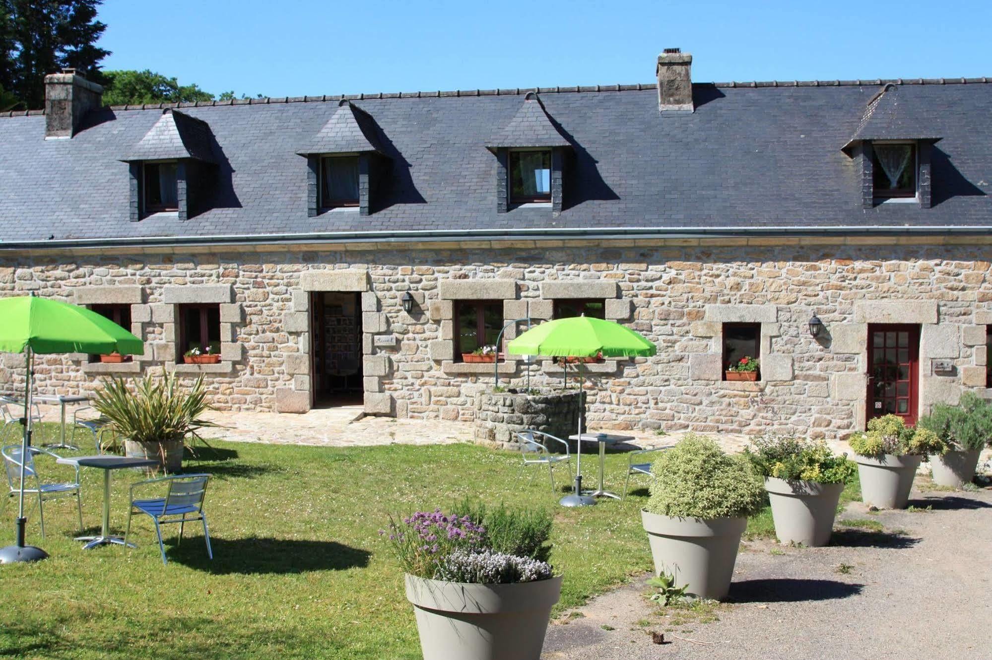Domaine De Lesvaniel Landudec Buitenkant foto